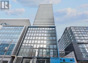 Building Photo - 284 King St E