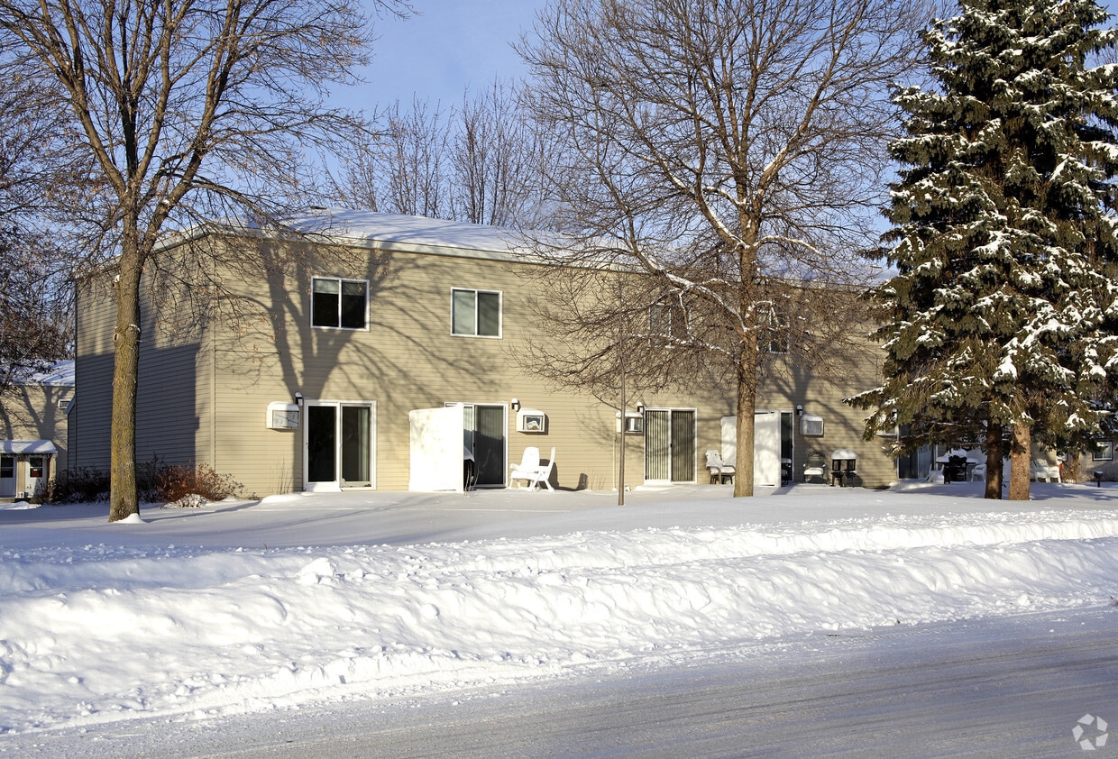 Foto principal - 200-210 11th Ave S