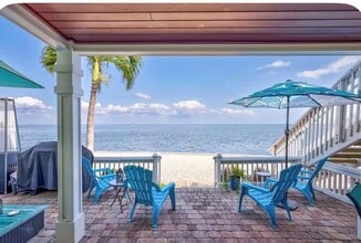 Building Photo - 5280 Coquina Key Dr SE
