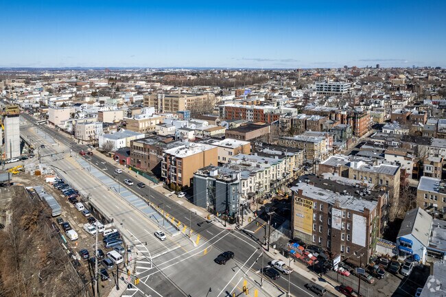 Aerial Photo - 375 Baldwin Ave