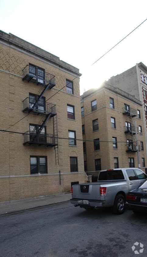 Building - 84-86 Hamilton Ave