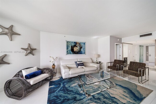 Building Photo - 4779 Collins Ave