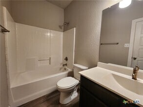 Building Photo - 1135 Creekside Orchard