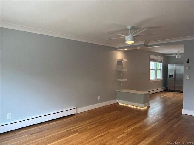 Foto del edificio - 65 Mill Hill Ave