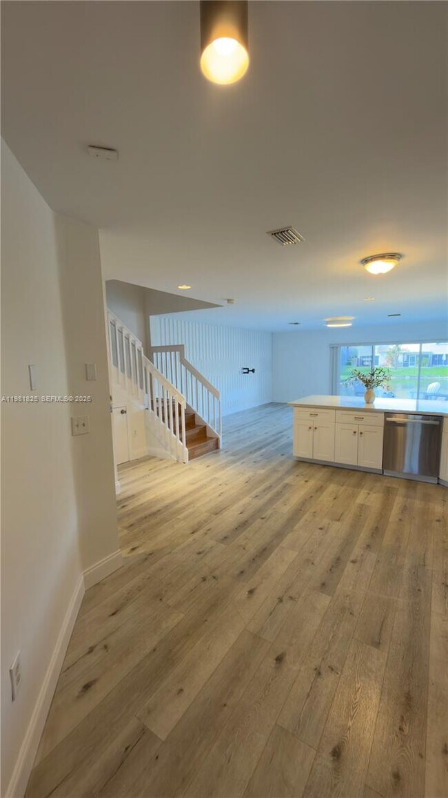 Foto del edificio - 9389 Boca River Cir