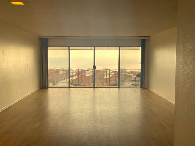 Building Photo - 2235 W 25th St