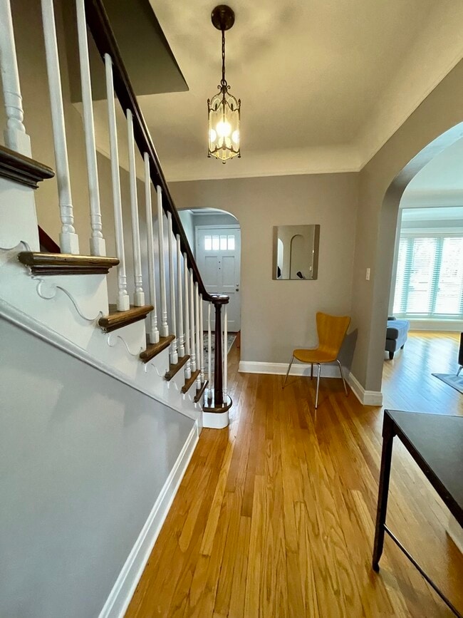 1035 Bonnie Brae, River Forest, IL 60305 Townhome Rentals in River