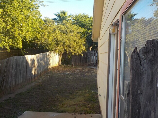 Building Photo - D.Schrager Properties2 (523 Cutty Trl)
