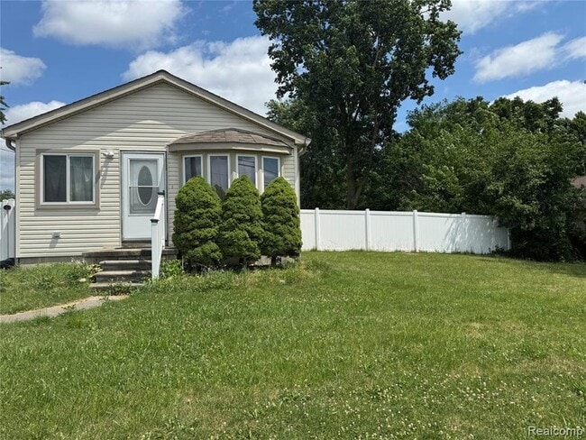 Building Photo - 15345 Jackson St