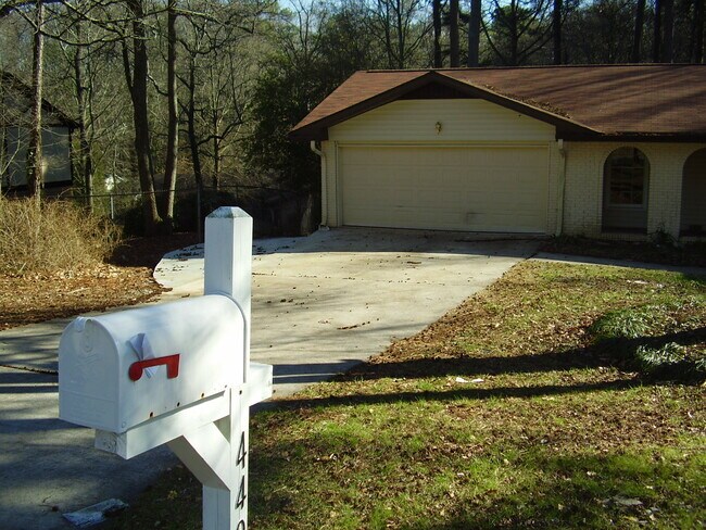Building Photo - 4497 Leonora Dr