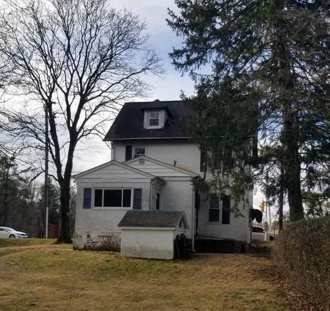 Foto del edificio - 723 Limekiln Pike