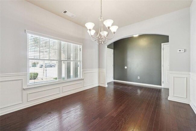 Foto del edificio - 6331 Salinger Ct