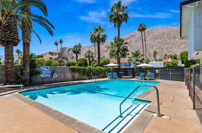 Foto del edificio - AVAILABLE NOW! Stunning Remodeled 1 Bed 1 ...