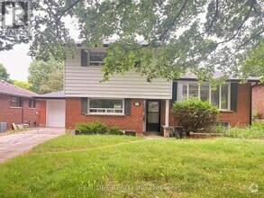 Building Photo - 48 Lionel Heights Crescent