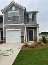 Building Photo - 2840 Egert Dr