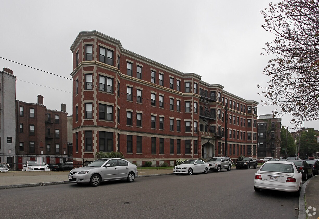 Building Photo - 46 Mountfort St
