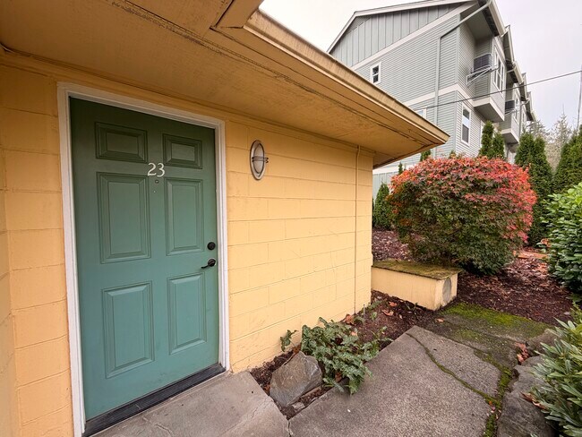 Photo - 11240 SW Barbur Blvd Apartment