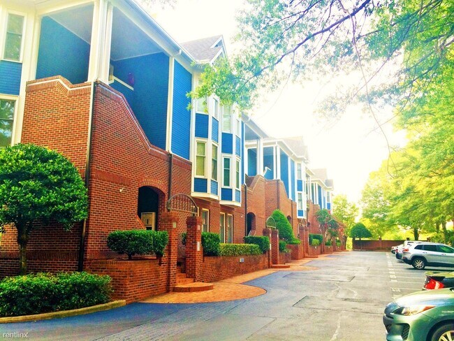 Building Photo - 2 br, 2 bath House - 239-301 New Bern Place