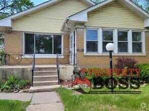 Building Photo - 846 Tyler St
