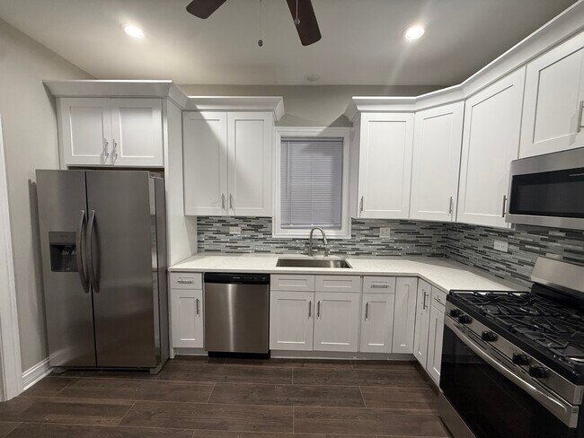Foto del edificio - 8509 S Brandon Ave