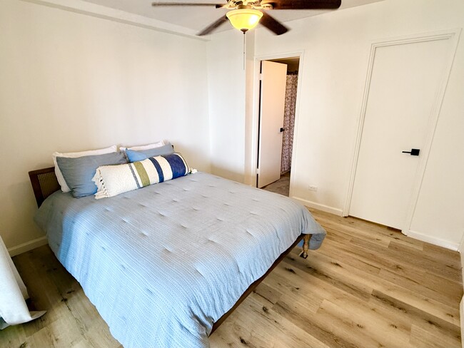 Building Photo - 1617 Clark St