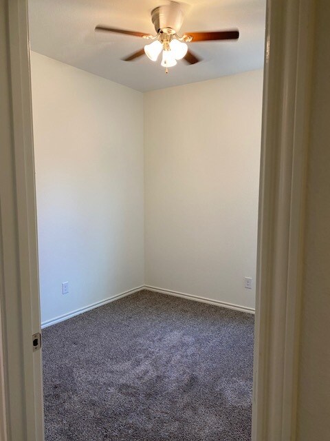Building Photo - 1029 Chesnut Ln