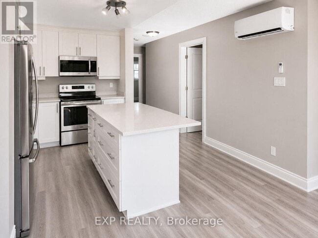 Building Photo - 302 Masters Ln.