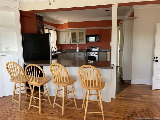 Building Photo - 453 Quinnipiac Ave