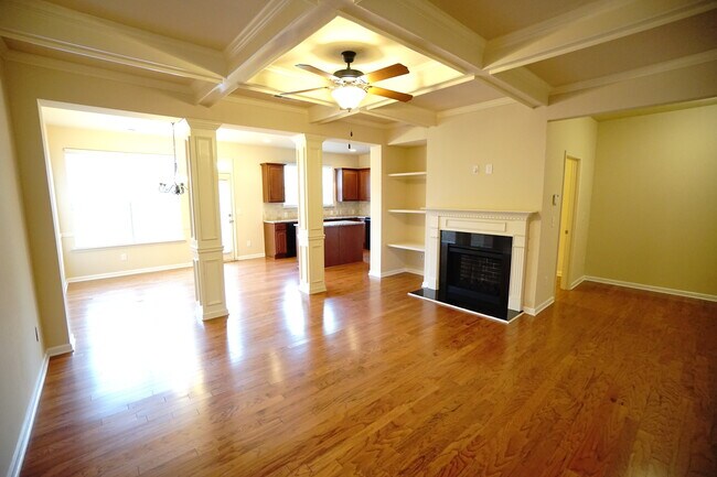 Building Photo - 861 Spicy Maple Dr