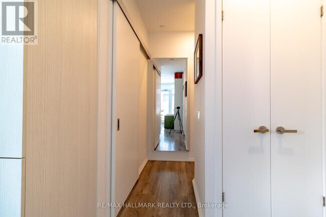 Photo du bâtiment - 197 Yonge St