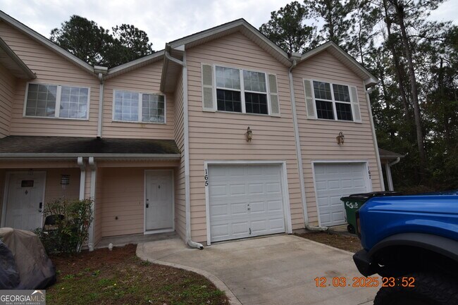 Building Photo - 165 Deep Bay Cir