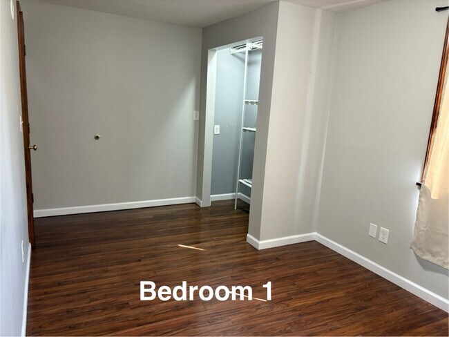 Foto del edificio - 304 S Beck St