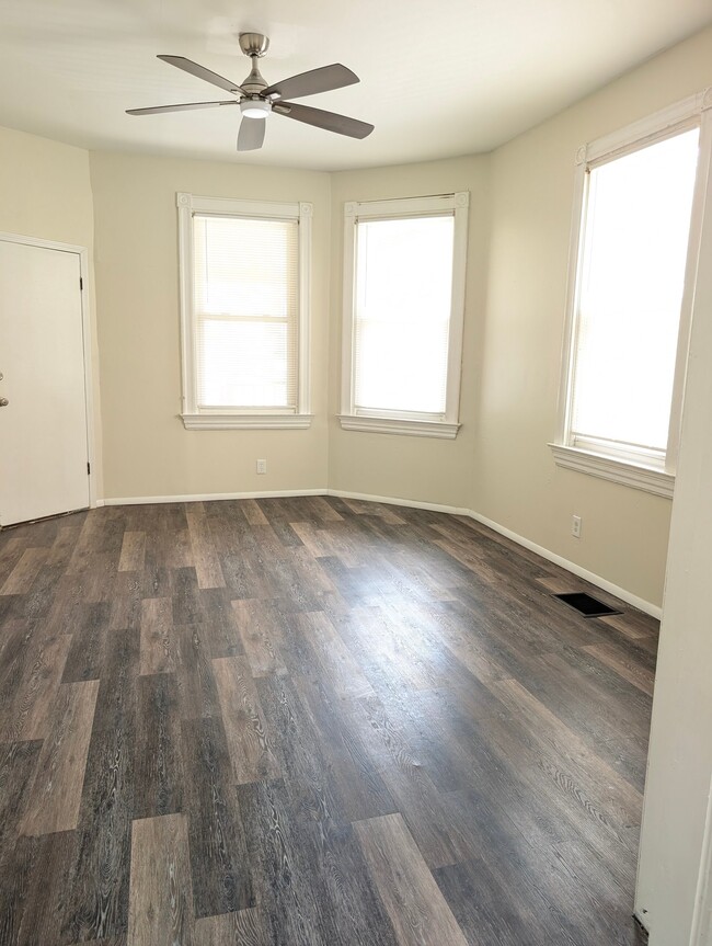 Foto del edificio - 731 Mcmakin Ave