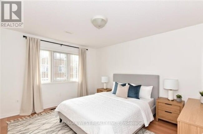 Photo du bâtiment - 180 Brickworks Ln