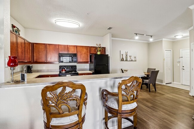 Building Photo - Bermuda Estates at Ormond Beach