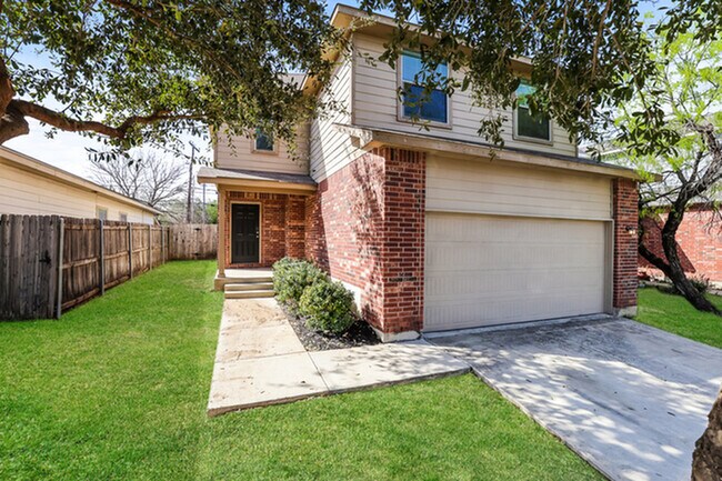Building Photo - 718 Robillard Ln