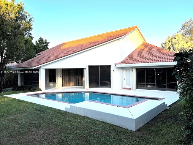 Building Photo - 1099 Waterbrook Ln