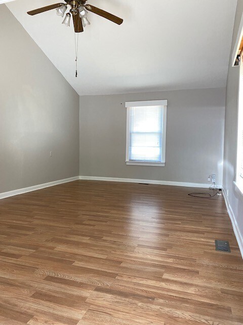 Building Photo - 108 Holly Dr