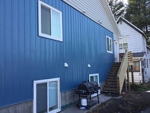 Building Photo - 320 S Asbury St
