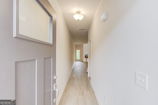 Foto del edificio - 6428 Pine St