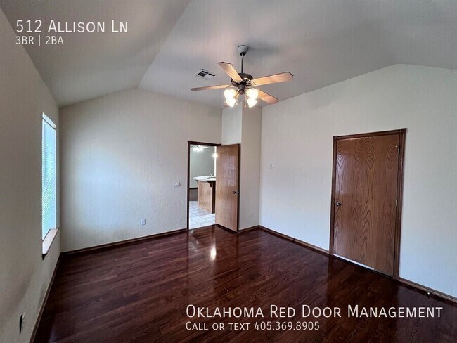 Foto del edificio - 512 Allison Ln