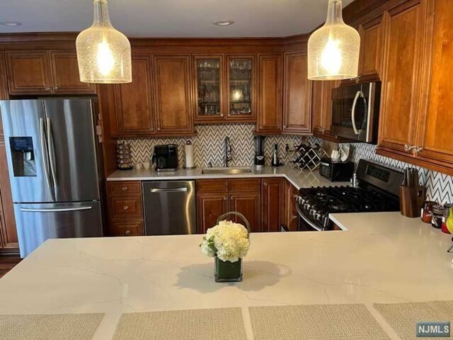 Foto del edificio - 468 Mahogany Ct