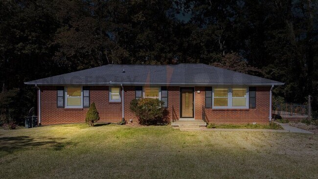 Foto del edificio - 564 Chesterfield Dr