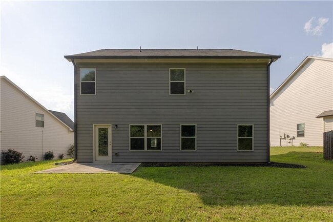 Building Photo - 221 Winterset Cir