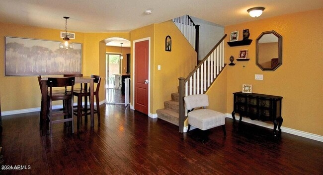 Building Photo - 2515 W Running Deer Trl