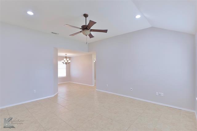Foto del edificio - 7825 Thompson Pkwy