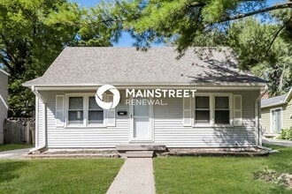 Building Photo - 7712 Oak St