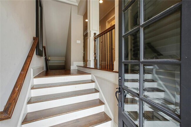 Foto del edificio - 534 Sarabrook Pl NE
