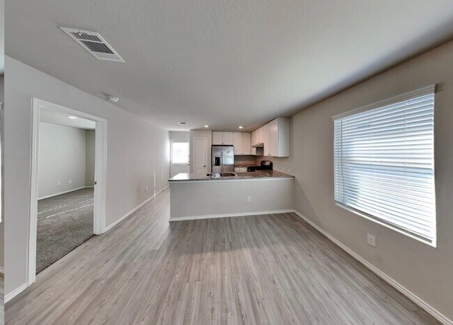 Foto del edificio - 14602 Calaveras Creek