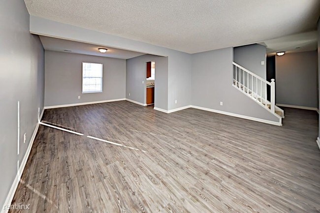 Building Photo - 301 Sandpine Rd